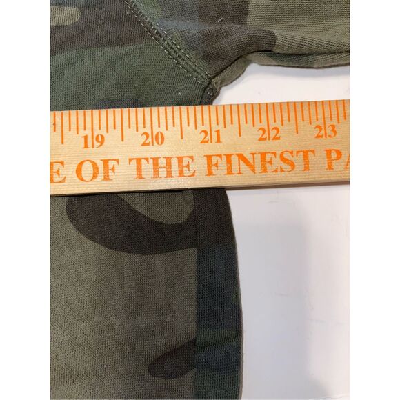 Womens Yee Yee Brand Camo Pattern Pullover Hooded Sweatshirt Size Medium - Picture 4 of 6